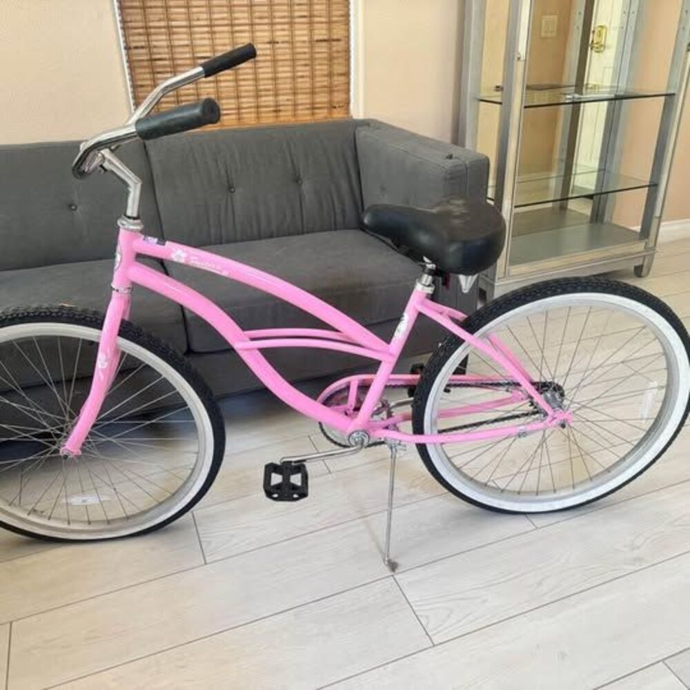 Brand new Micargi 26 in. Pantera Womens Beach Cruiser Bike